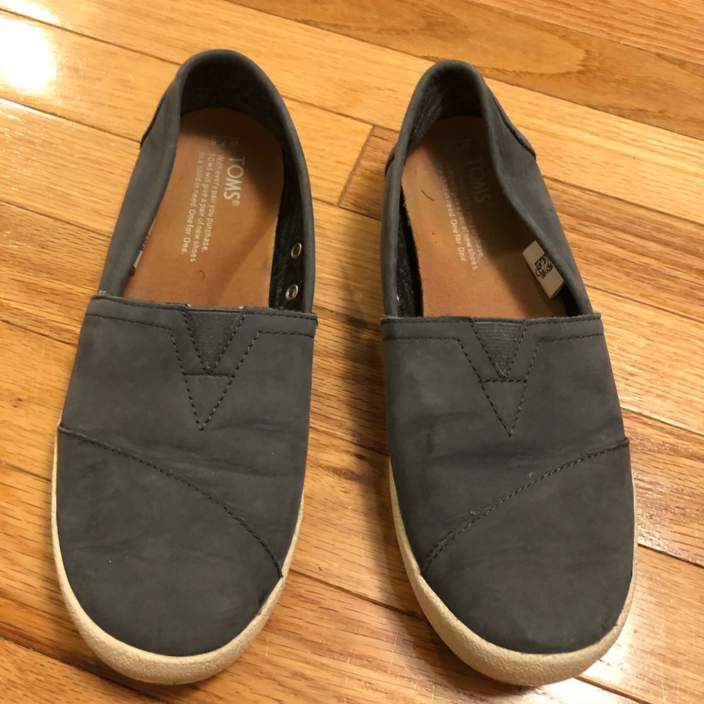 Toms